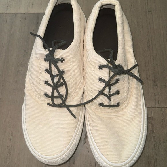 Sperry Other - SPERRY | Men’s Corduroy lace up sneaker